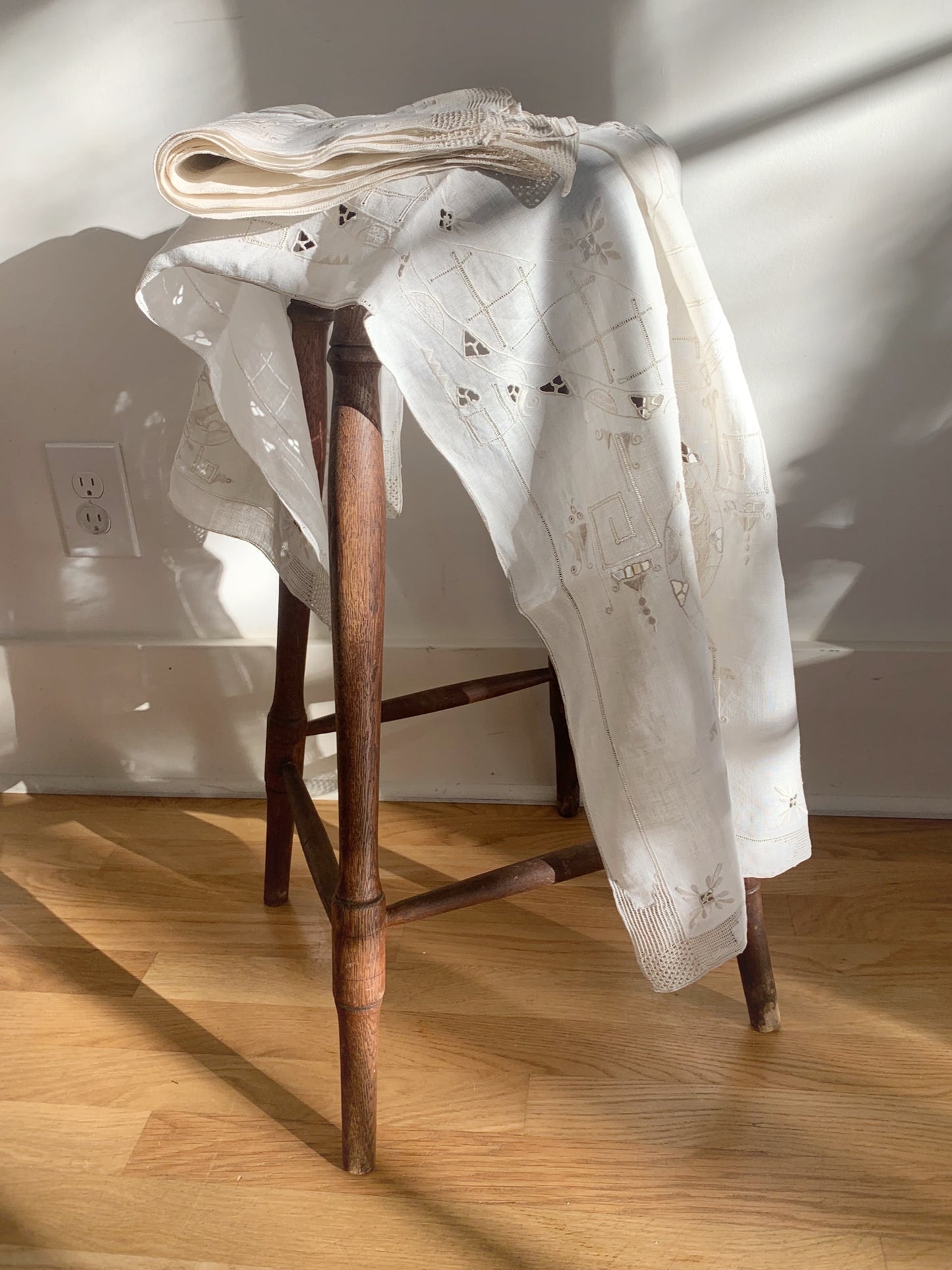 Vintage Italian Linen Set with Punto Embroidery