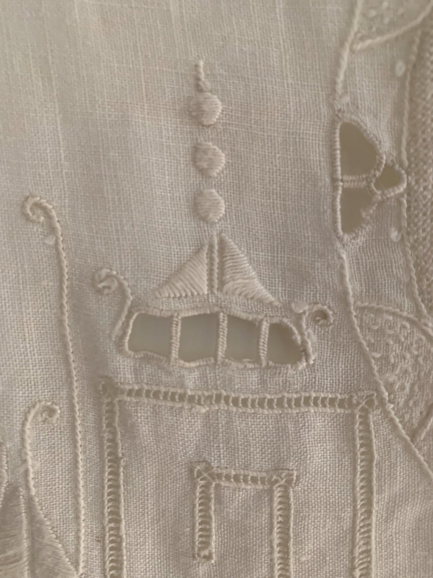 Vintage Italian Linen Set with Punto Embroidery