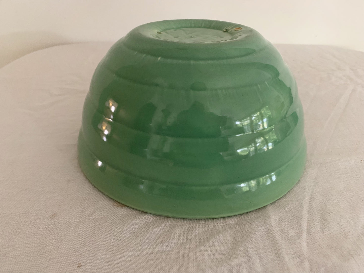 Bauer Pottery Pastel Jade Green Beehive Mixing Bowl #12 9/5" Diameter