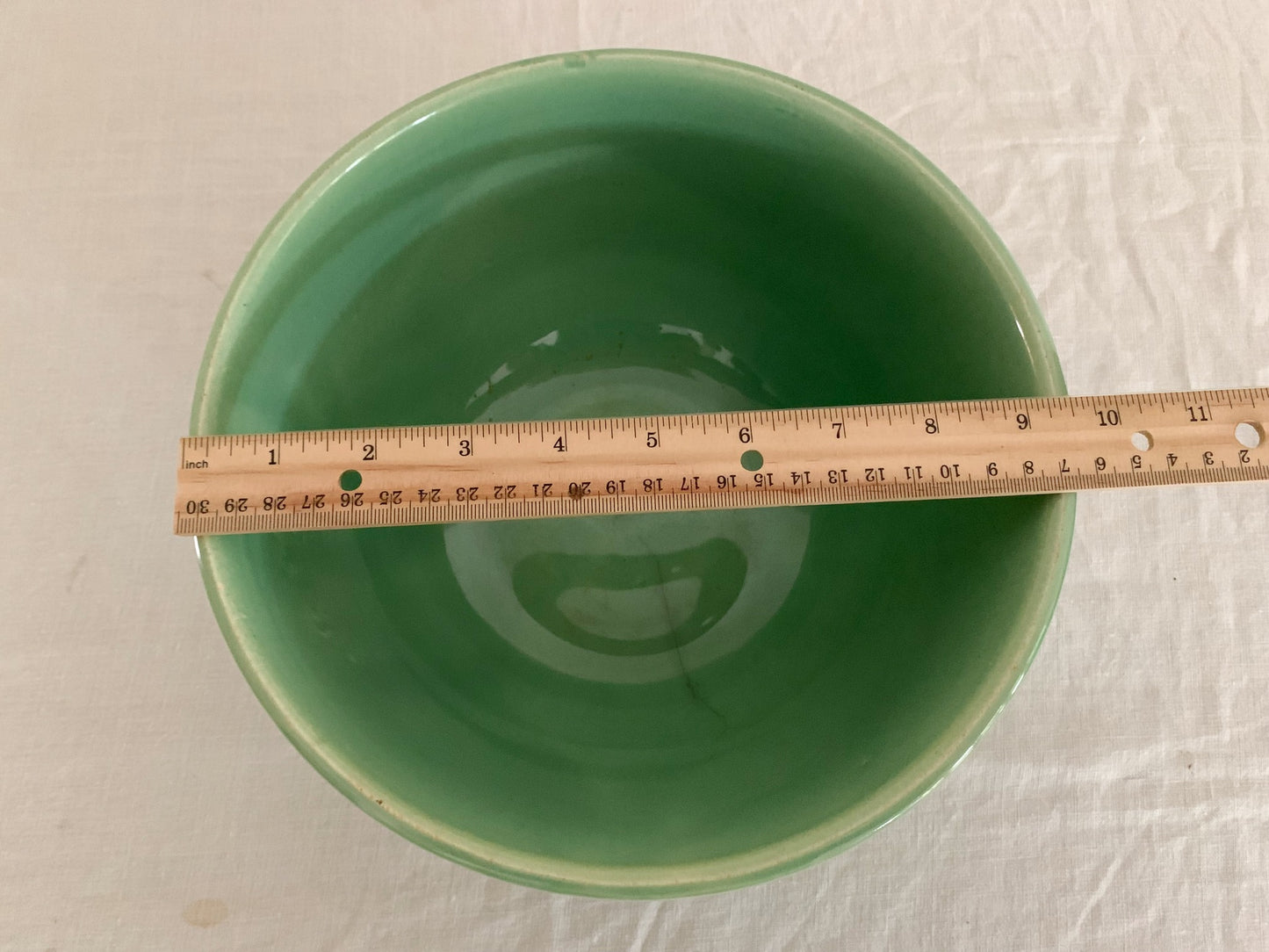 Bauer Pottery Pastel Jade Green Beehive Mixing Bowl #12 9/5" Diameter