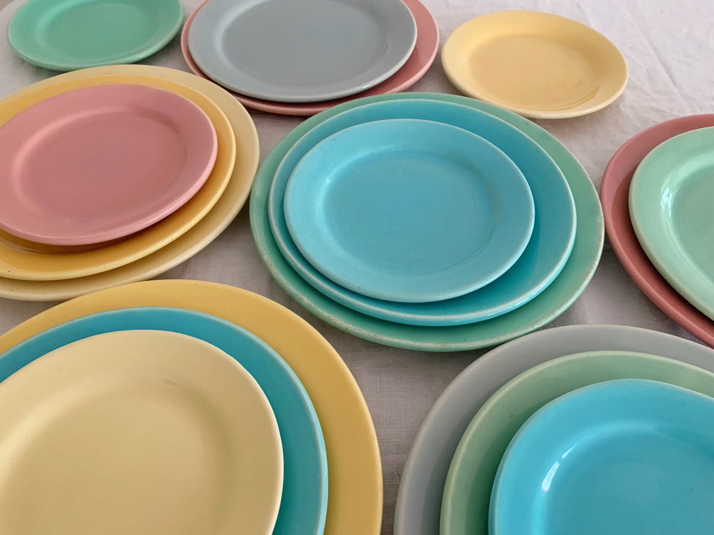 Bauer Pottery Dinnerware Set